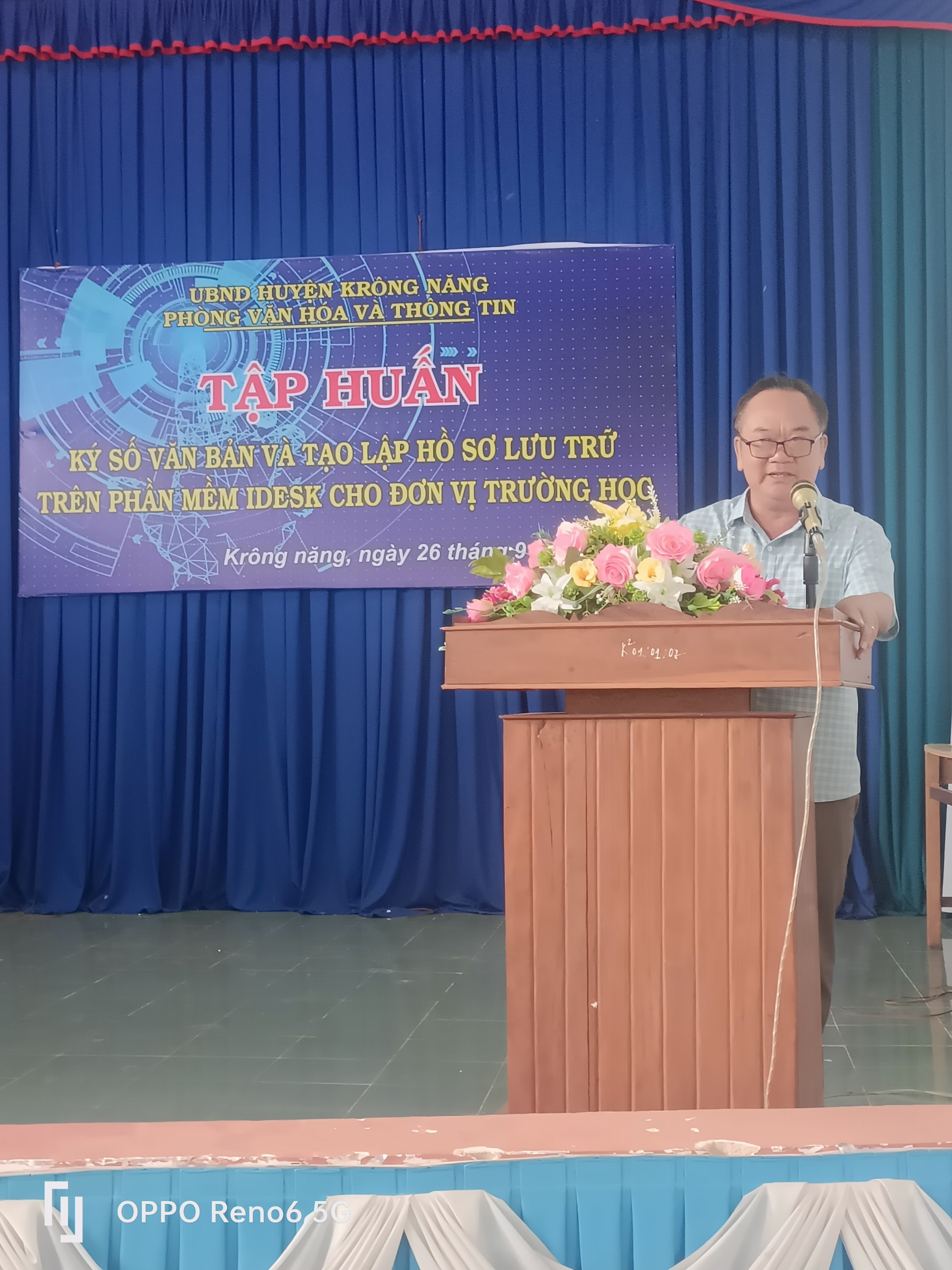 Hội nghị tập huấn ký số văn bản điện tử và tạo lập hồ sơ lưu trữ trên hệ thống văn bản Idesk cho các đơn vị trường học